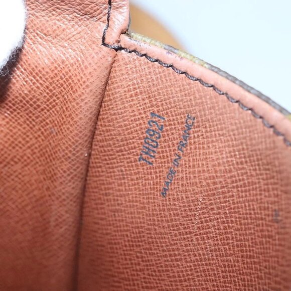 LOUIS VUITTON Monogram Saint Cloud GM Shoulder Bag M51242 LV Auth 128339 - Picture 13 of 16